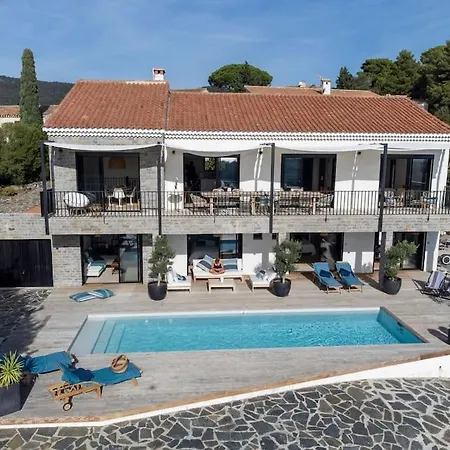 Classee 4 Etoiles , Vue , Piscine, Clim, Parking Villa